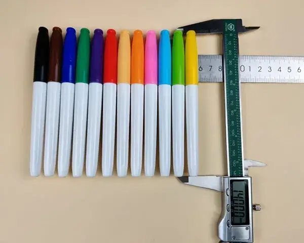 Marker pen dimensions measured with a caliper