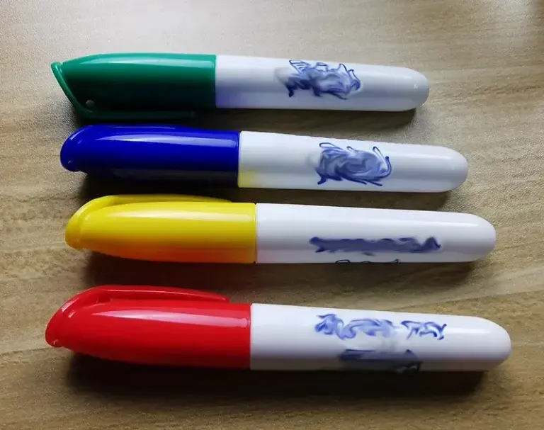 Washable marker pens with SANNYIN branding